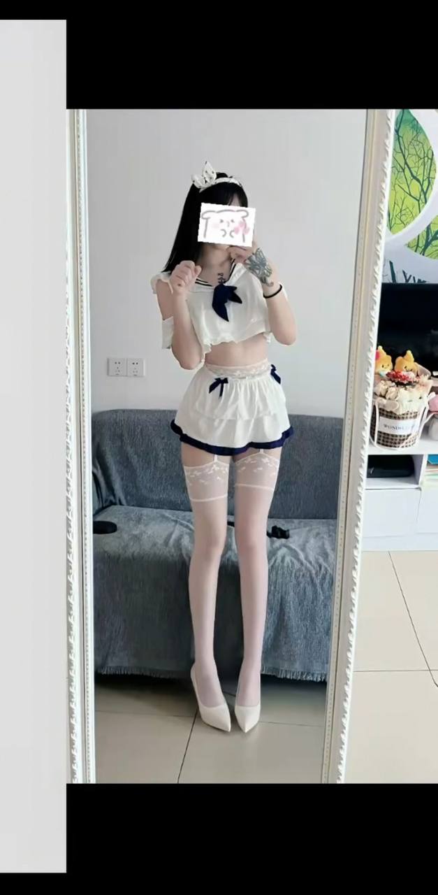 东站汤泉足道，这个小妹子找了几